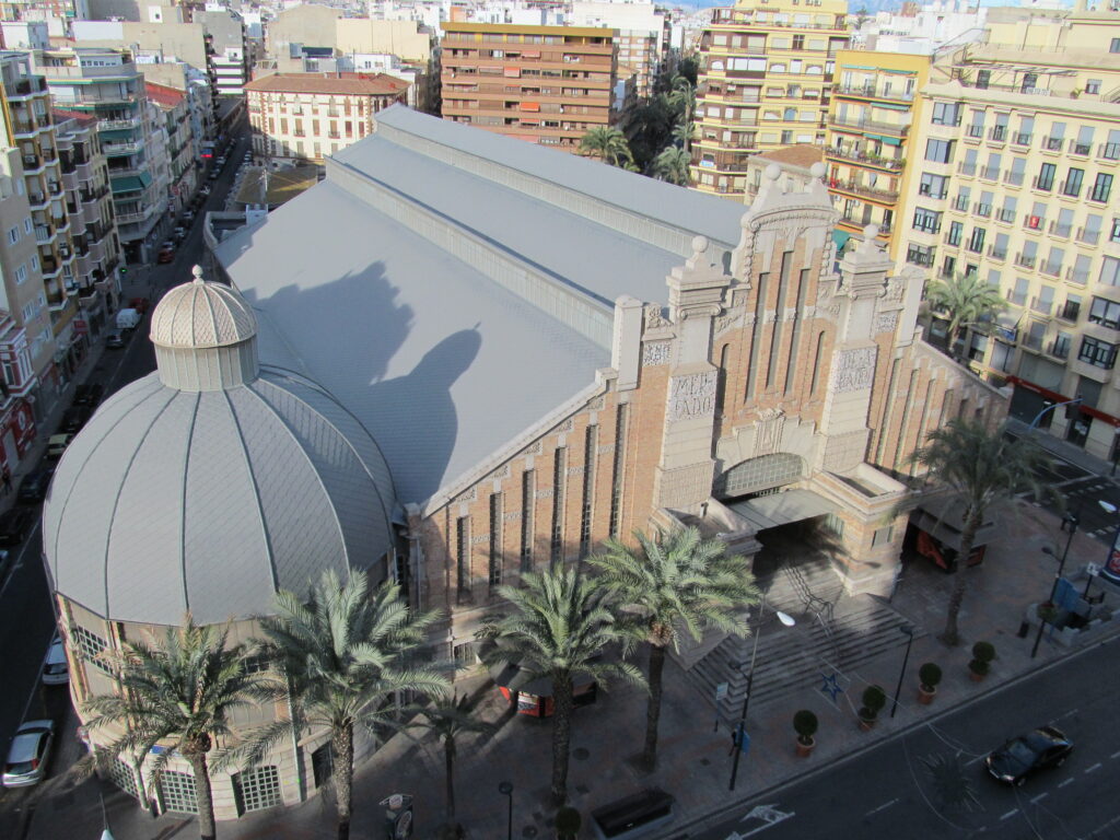 Fotografía del edificio del Mercado Central en Alicante